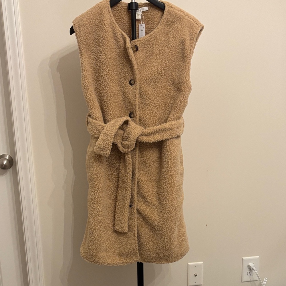 Sleeveless Teddy Fleece Belted Vest Coat in Camel